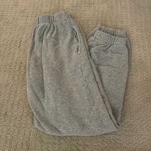 Brandy Melville - Women’s Sweatpants